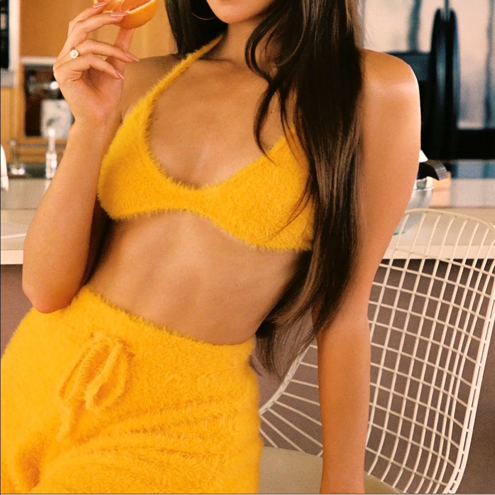 Frankie’s Bikini X Hailee Steinfeld Set